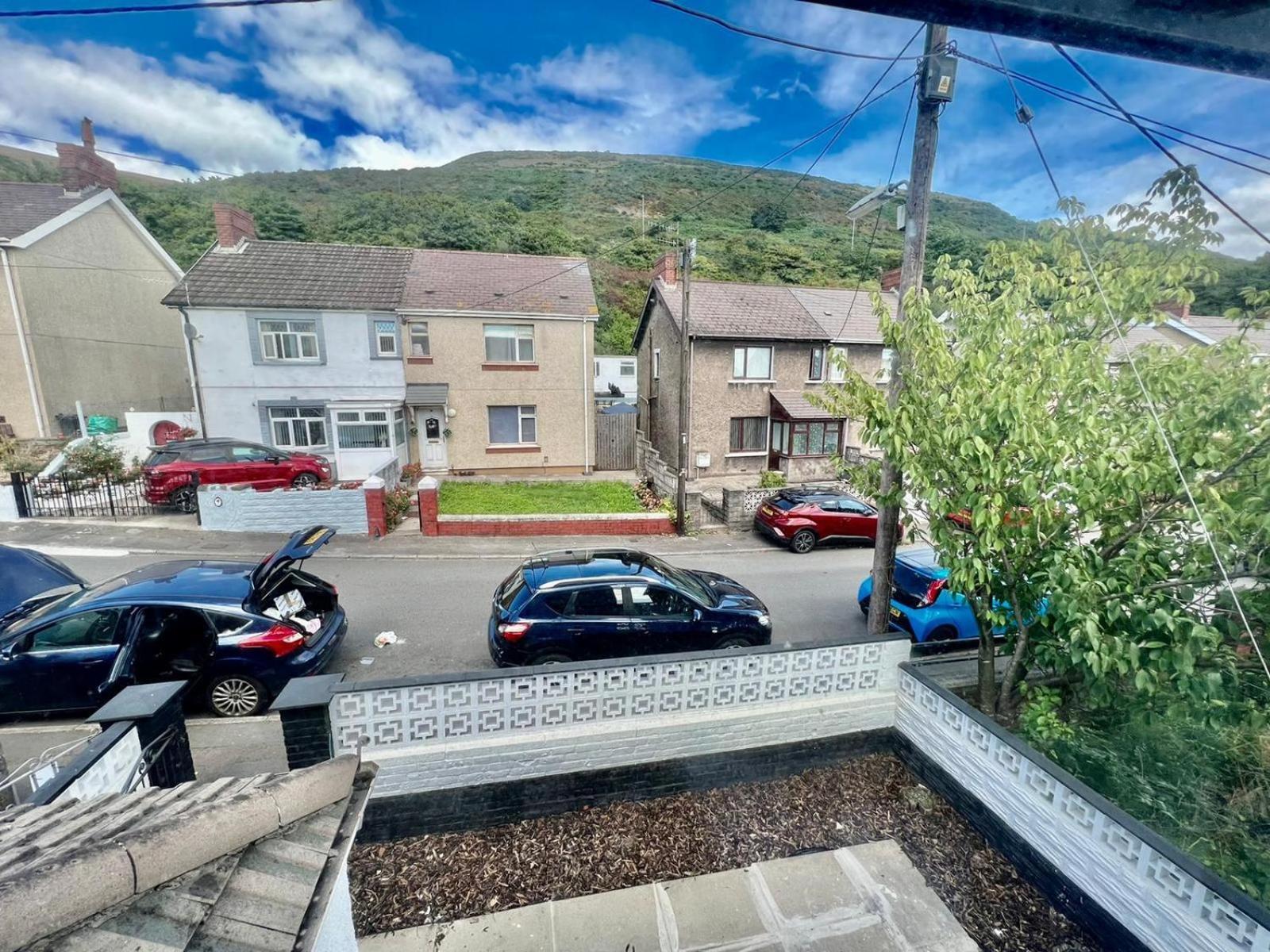 Executive 3 Bedroom Port Talbot Town Centre Margam Sleeps 7 Esterno foto